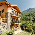 2 Apartment *